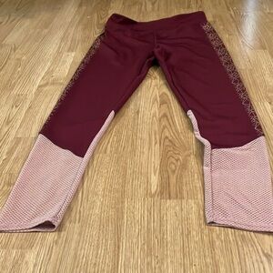 BSP Women’s Sz L Plum & Gold Leggings w/lighter pink mesh panel on lower legs